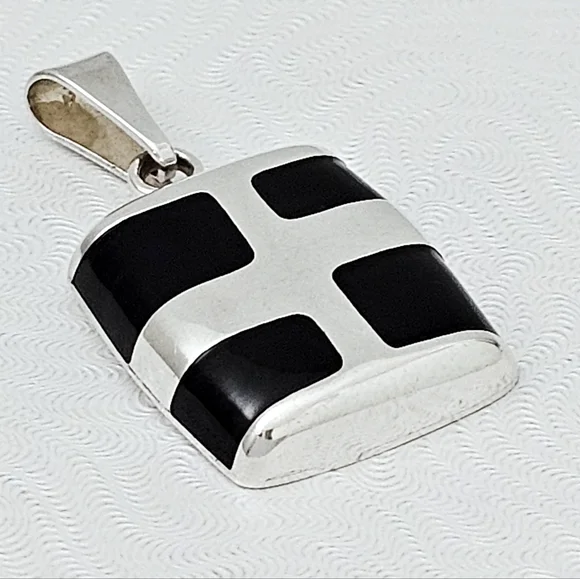 Silpada Very Rare Sterling Silver Square Black Onyx Stone Inlays Pendant HS028 - Picture 4 of 15